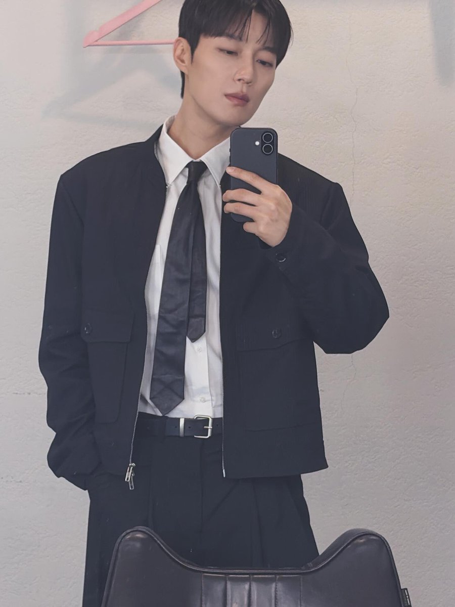 H_0xe's tweet photo. 아니…아 진짜 너무 조타….#여자라면윤두준 https://t.co/1i1KpuImnl