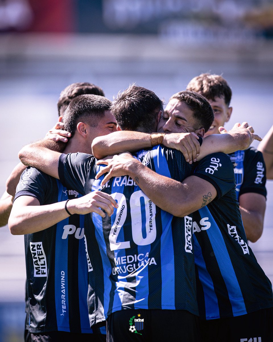 juanlp40's tweet image. #LigaUruguaya 🇺🇾 #Apertura #Fecha4 Res Finales: #Liverpool 2(Martín Rabuñal, Renzo Machado) - #CerroLargo 0, #Nacional 0 - #Peñarol 1(Matías Arezo)