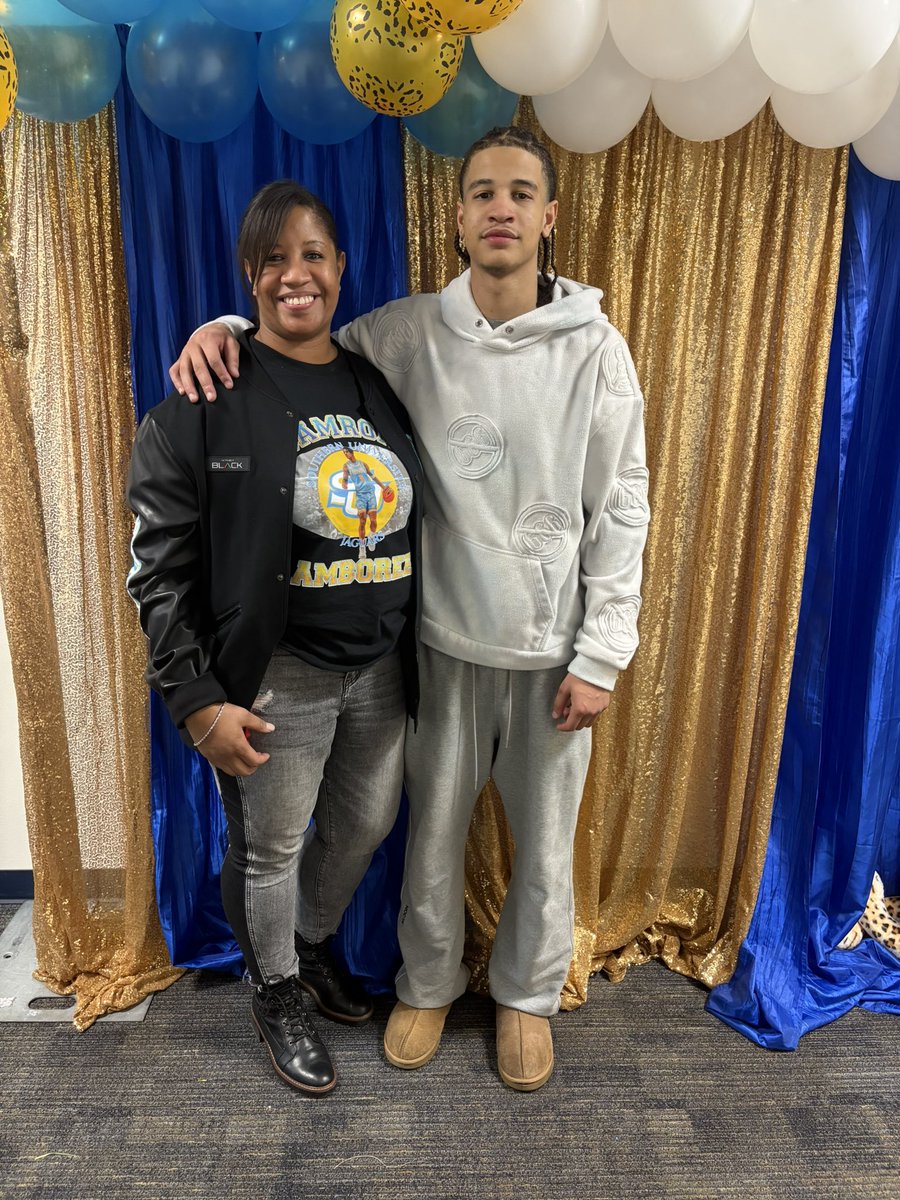 Cam’s Mom tweet media