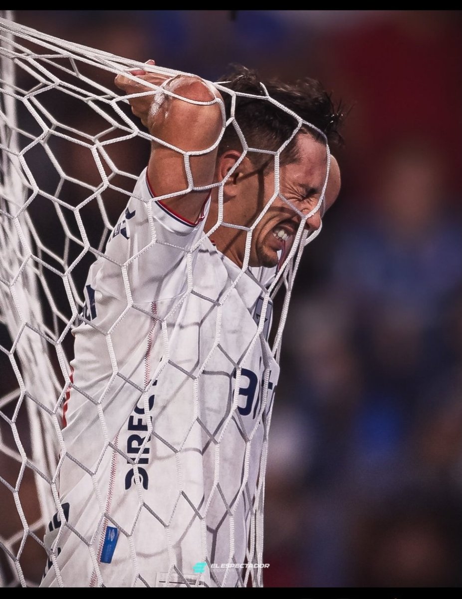 S4ntiG's tweet photo. MAÑANA ES LUNES 🥴 #Clasico  1-0 a nacional. https://t.co/ow9po63b9A