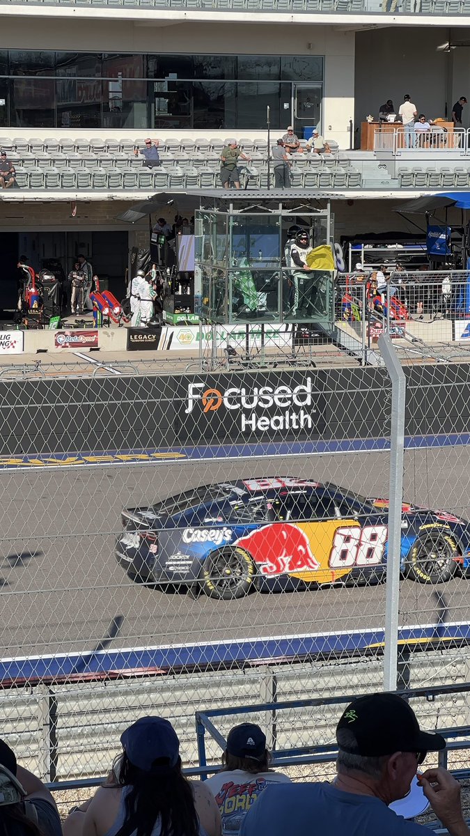 whokilledcaro's tweet image. Race day pics ❤️🏎️