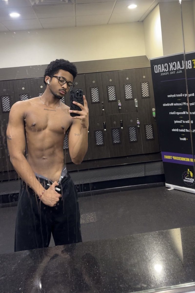ctrldawnn's tweet photo. summer body is coming in https://t.co/GiUu0fu5AW