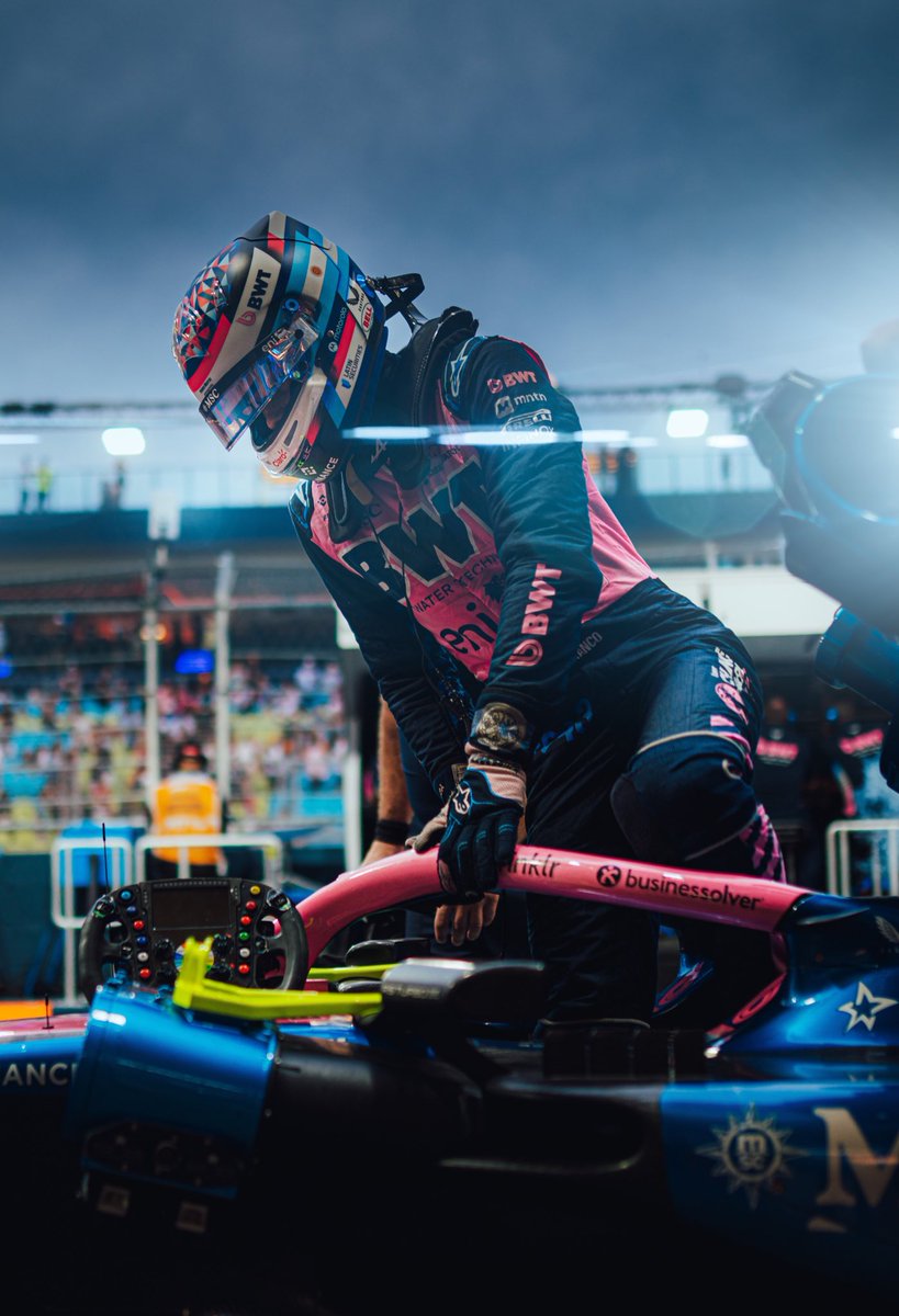 Se viene la primera temporada completa de Franquito en F1!!!!!

LA MANIJA ES TOTAL 🥹🇦🇷