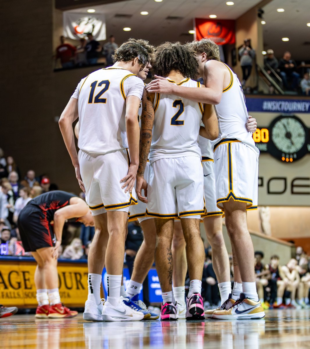 Augustana University Men's Basketball tweet media