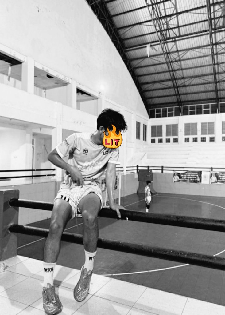 Radit tweet media