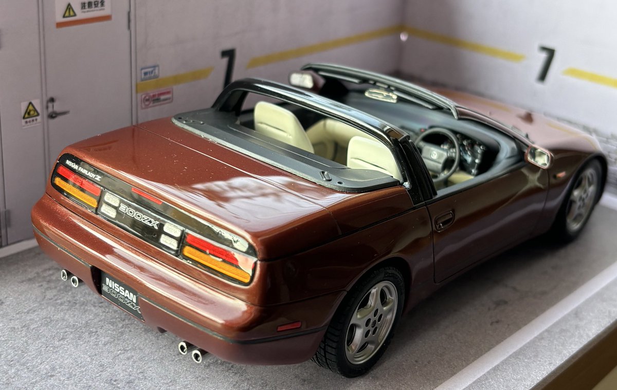 Z32の日 TAMIYA 1/24 FAIRLADY 300ZX CONVERTIBLE コンバーチブル専用
