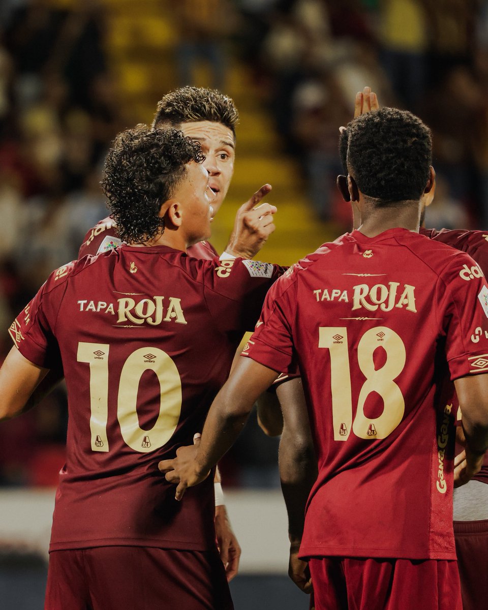 cdtolima's tweet photo. #MomentoPIJAO Tatay encendió la HOGUERA con su grito de GOL⚽️
| Deportes Tolima 1-0 Nacional | https://t.co/zanQRQqT0n
