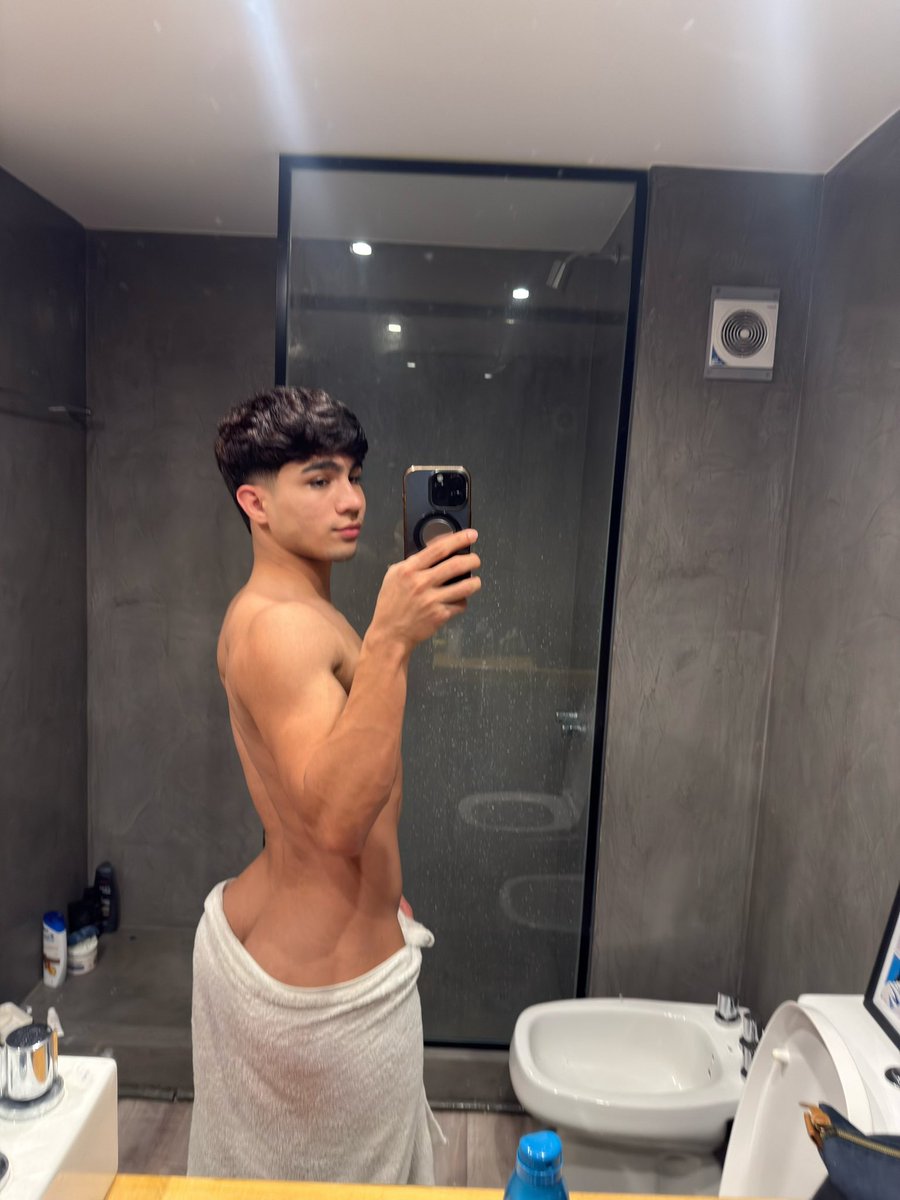 Falconeexx 🐣 tweet media