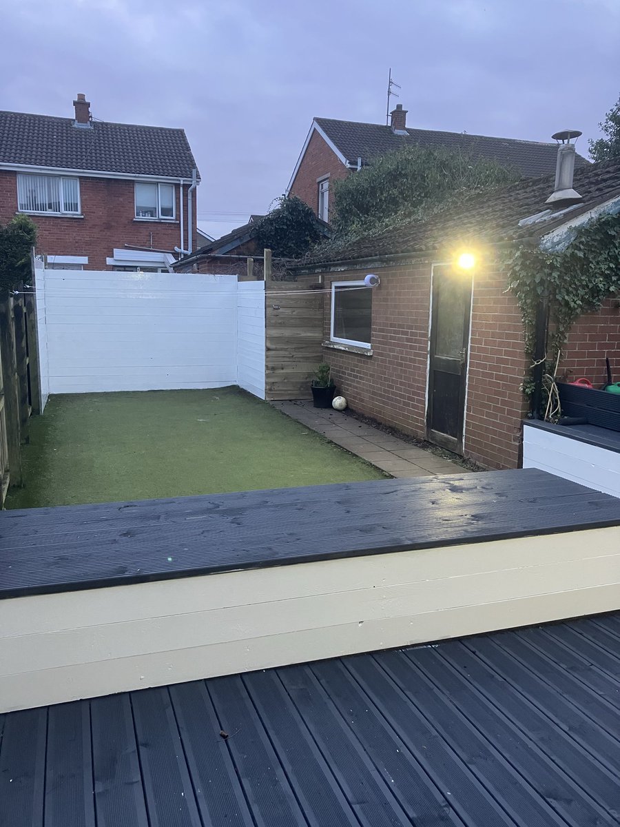 Great wkend. Fri nite win vs tough Ballinamallard. Which seen Trigs display his L/R, short, mid, long distribution. Playing outfield 4 yrs has certainly developed his comfortability on ⚽️. Saturday watch; Larne U16s vs Carrick, Then bit of father, son teamwork painting fence💪👍