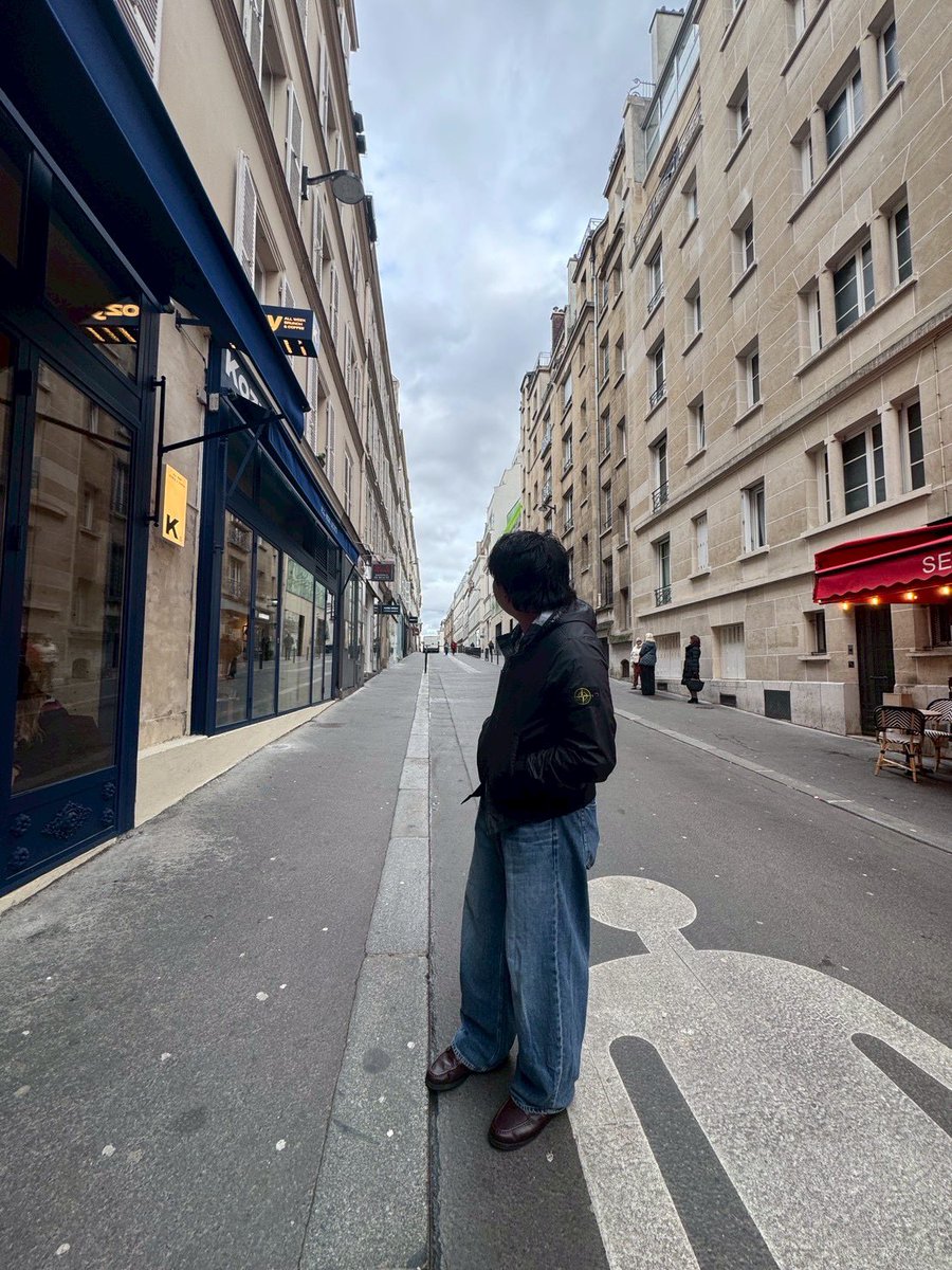 rnyu_c's tweet photo. 🇫🇷 https://t.co/HMzwNLO8UV
