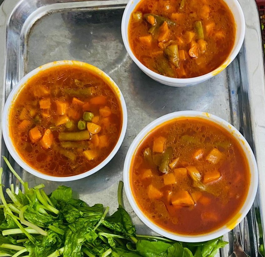 (الطباخه ام أحمد ) tweet media