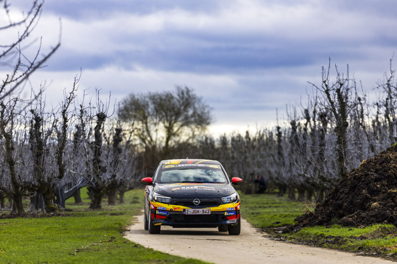 Emilien Allart wint zijn allereerste rally in de Belgische driekleur 
Rallysport.nl :: Artikel: Emilien Allart wint zijn allereerste rally in de Belgische driekleur
