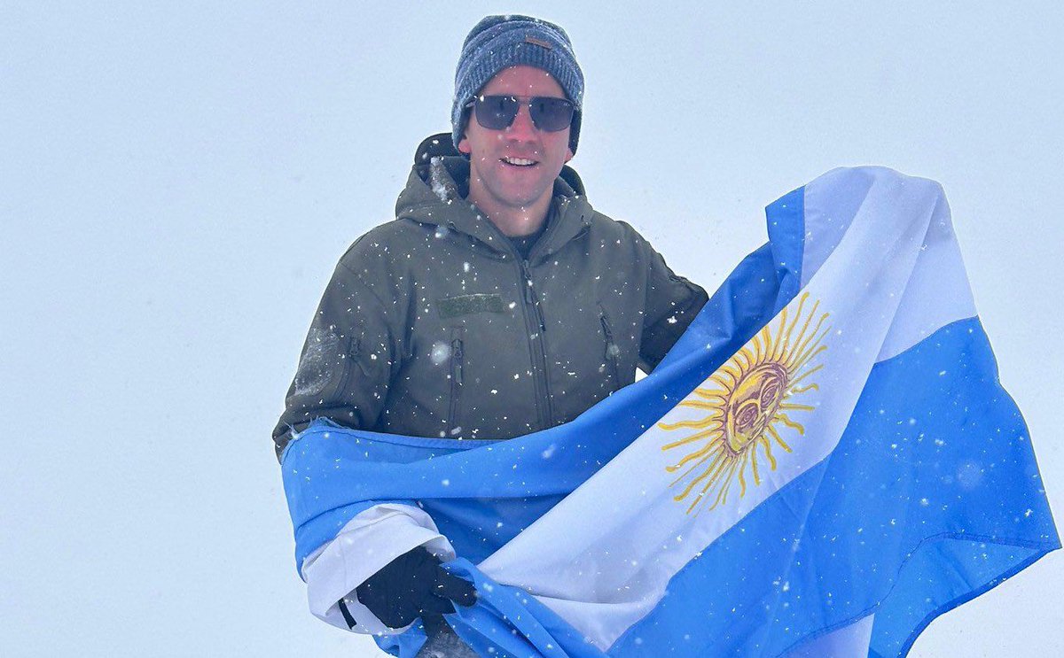 Después de 448 días detenido arbitrariamente en Venezuela, Nahuel Gallo vuelve a casa.

Los argentinos lo esperamos y acompañamos a su familia en este reencuentro. 🇦🇷