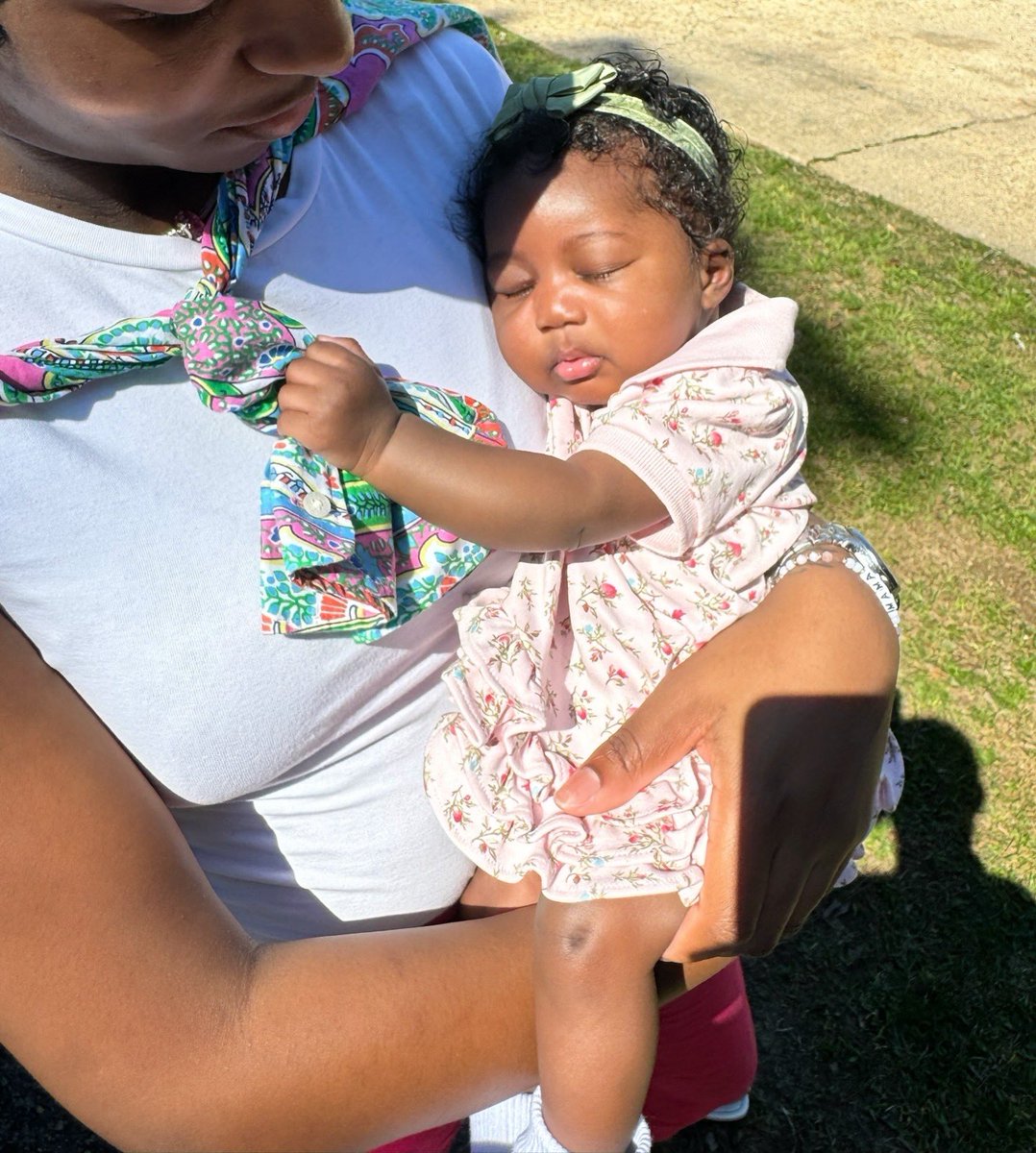 litaniaaa's tweet photo. Obsessed with my lil girl she literally a doll https://t.co/yDrMeGpBjx