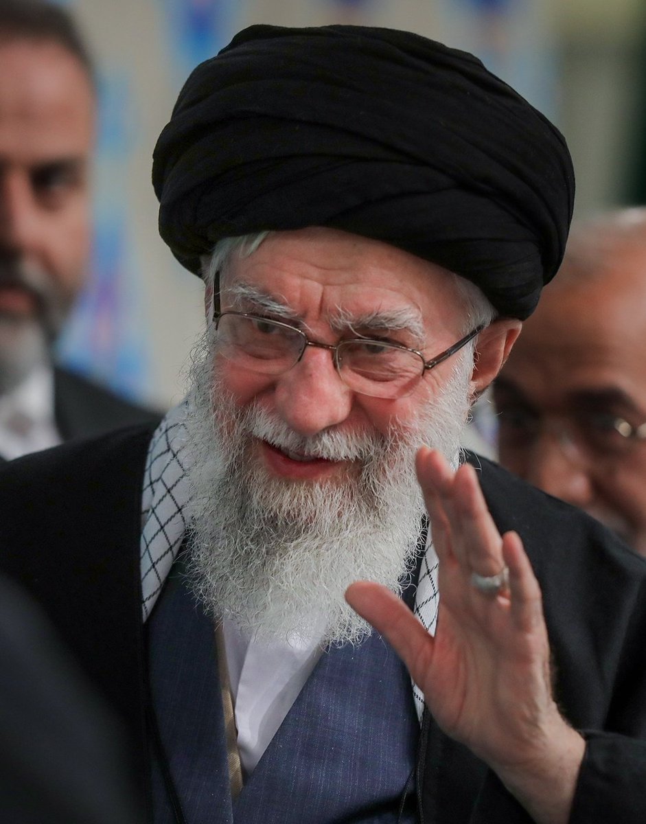 billelonline's tweet photo. وقوفك مع #إيران 🇮🇷 لا يجعلك شيعيا لكن وقوفك ضدها يجعلك #صهيونيا 🇮🇱 https://t.co/XXrJNCwZZ6