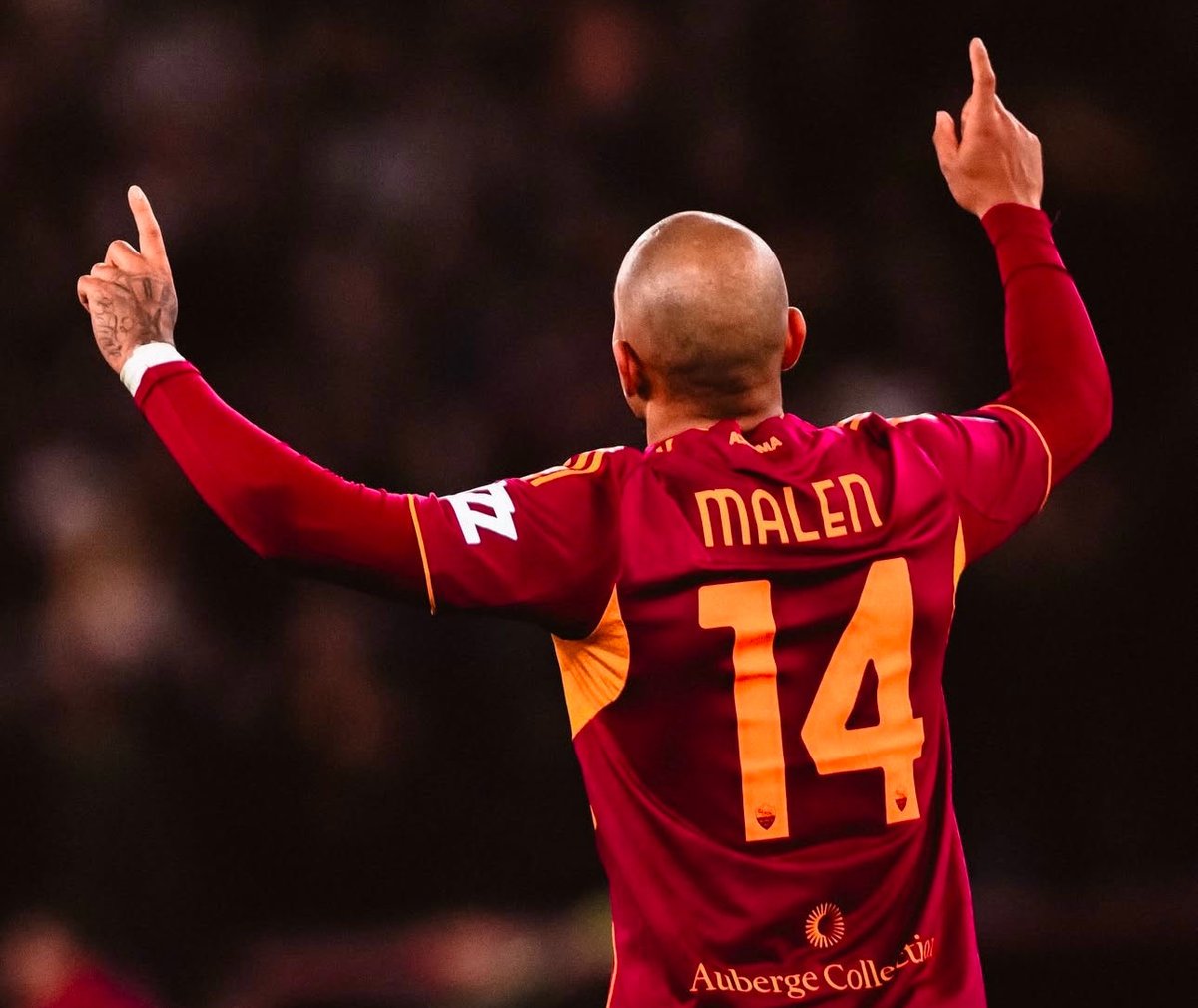 💬 Malen in questa Serie A - dove alla 27ª Giornata il capocannoniere conta appena 14 reti - è un unicorno (qualcosa di unico e straordinario). 

Ha esordito il 18 Gennaio, oggi (40 giorni dopo), ha già segnato 6 reti in 7 partite. 

Soltanto 17 giocatori hanno segnato di più (da