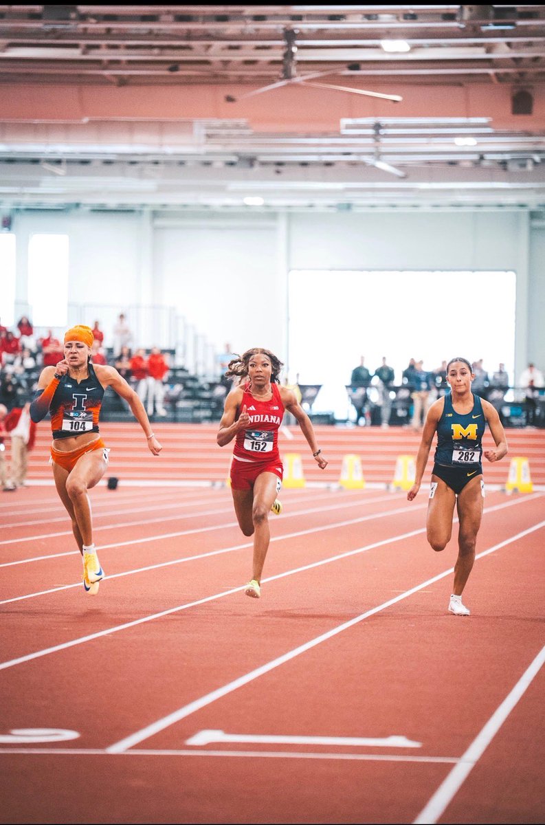 TexasTrackDad's tweet photo. @aliyah_sprinter BIG 10 Indoor Championships 📸 🤍❤️ #Prouddad https://t.co/rAtV3gSUIV