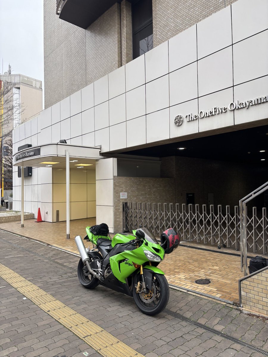 起床。 今日はとりあえず名古屋まで。 #ZX10R
