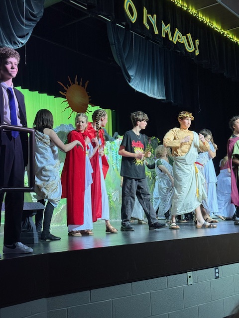 wcsGMS's tweet image. Congrats to the Cast and Crew and Director @wcsGMSjk of our Spring Play!!! 

It was a true Olympiaganza!!!

🎭🎭🎭

#GeneralsLEAD #BeLegendary
