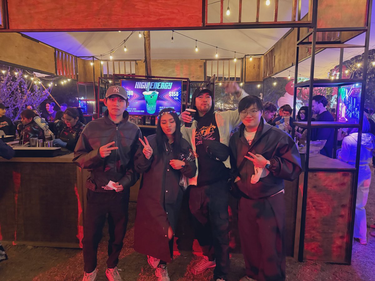 Chino 🐺 tweet media