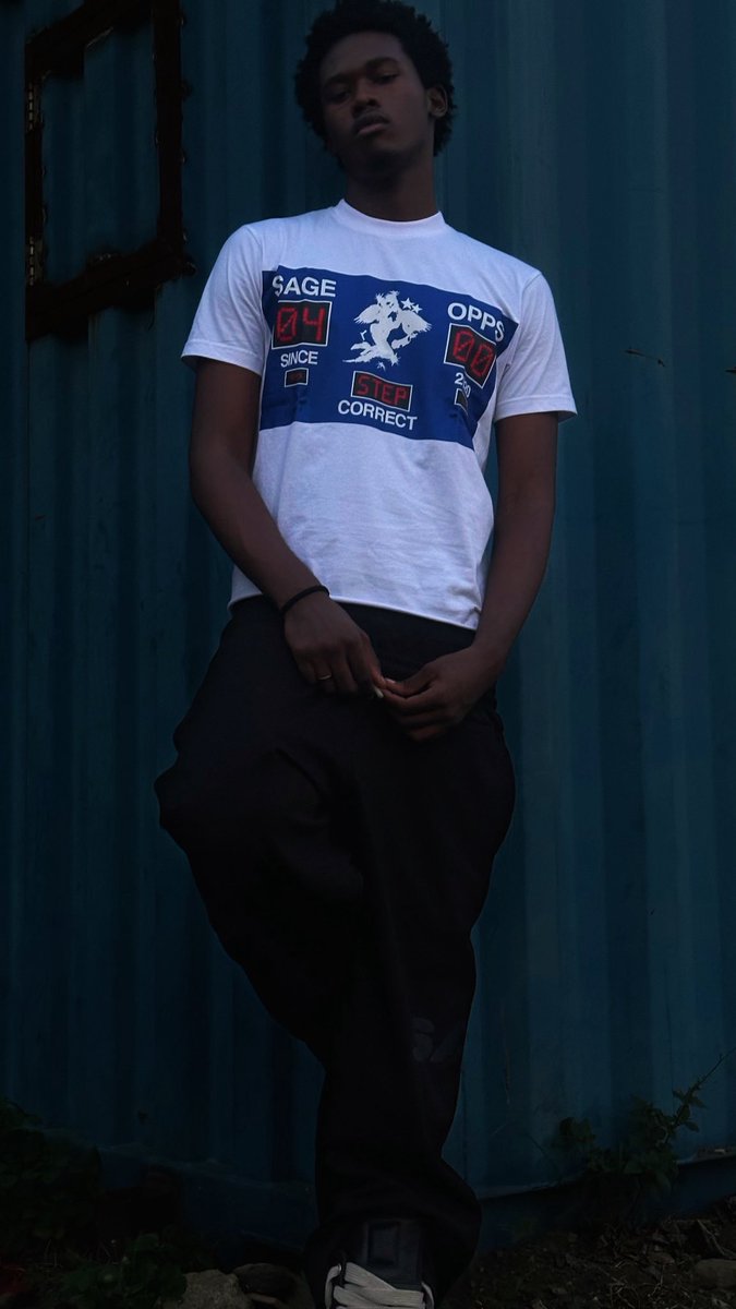 𝕊𝔸ℕ𝕋𝕀 tweet media