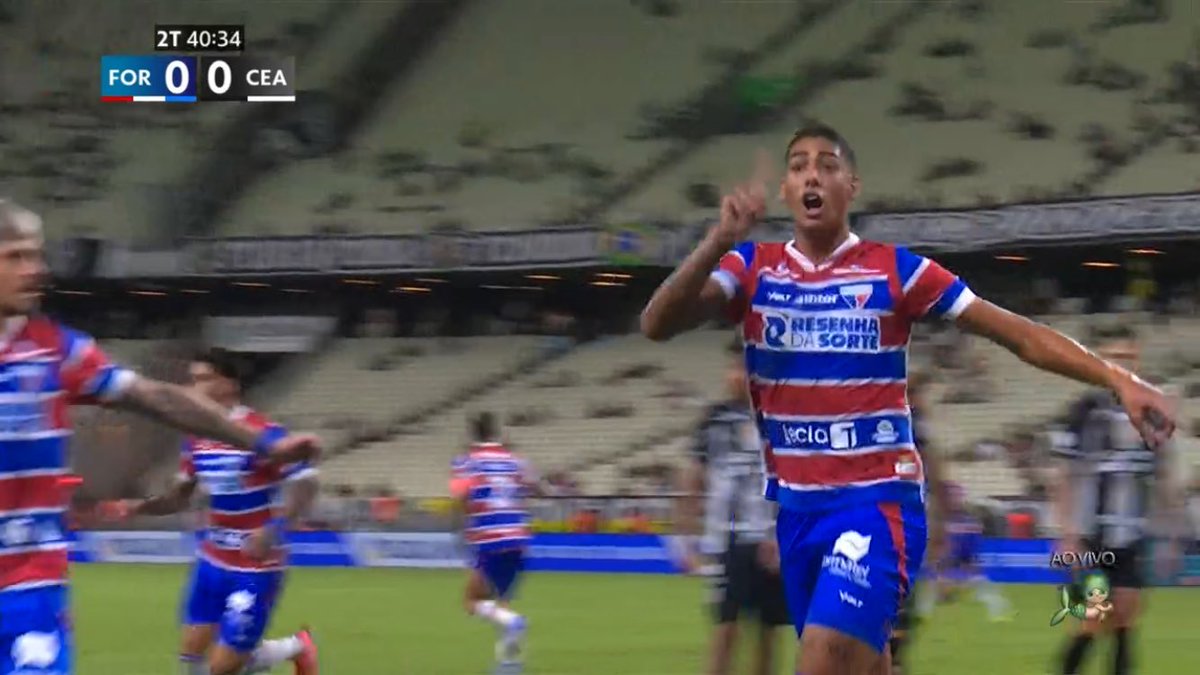 TEM GOL NA FINAL!
Depois de muito pressionar, o Fortaleza abre o placar com Lucas Emanoel!
Richard tinha feito mais uma boa defesa antes do gol!
Será que o tabu vai ser quebrado hoje?
