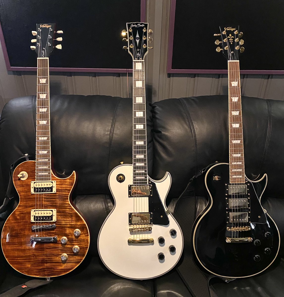 FilipDahl8's tweet image. Check out my awesome Vintage and Harley Benton guitars! 👍🏻🤩🎸
#guitarist #guitarplayer #guitars