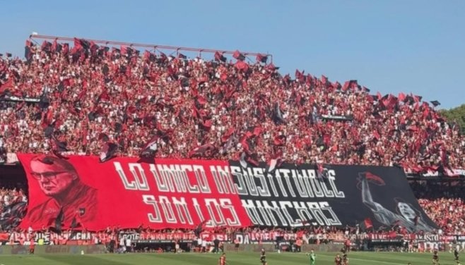 Lo que pasa en #Newells no es de ahora es de hace varias comisiones directivas que lo único que hicieron fue negociar con el club...hace rato no se ven unas inferiores fuertes, pibes que defiendan la camiseta con orgullo, son solo aves de paso....
Lo único que queda....