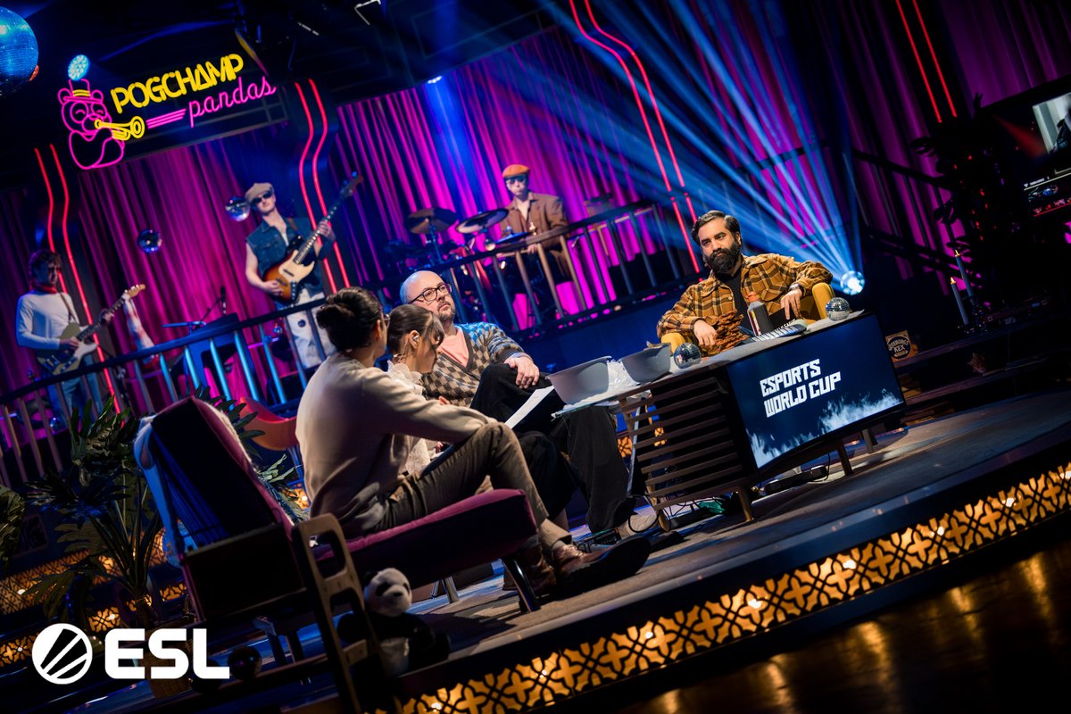 ESL Dota2 tweet media
