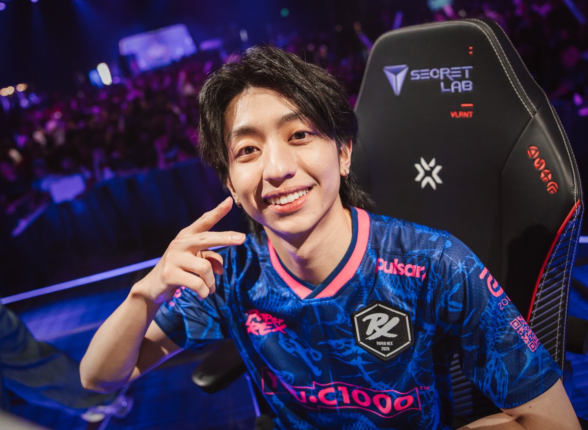 🇸🇬 Jinggg sobre 🇮🇩 f0rsakeN:

"Colocamos o f0rsakeN de Viper porque queremos que ele complete sua missão de jogar com todos os agentes. Só falta um: O Gekko. 

Talvez vocês vejam ele de Gekko durante esse torneio"

f0rsakeN é o verdadeiro sinônimo de FLEX