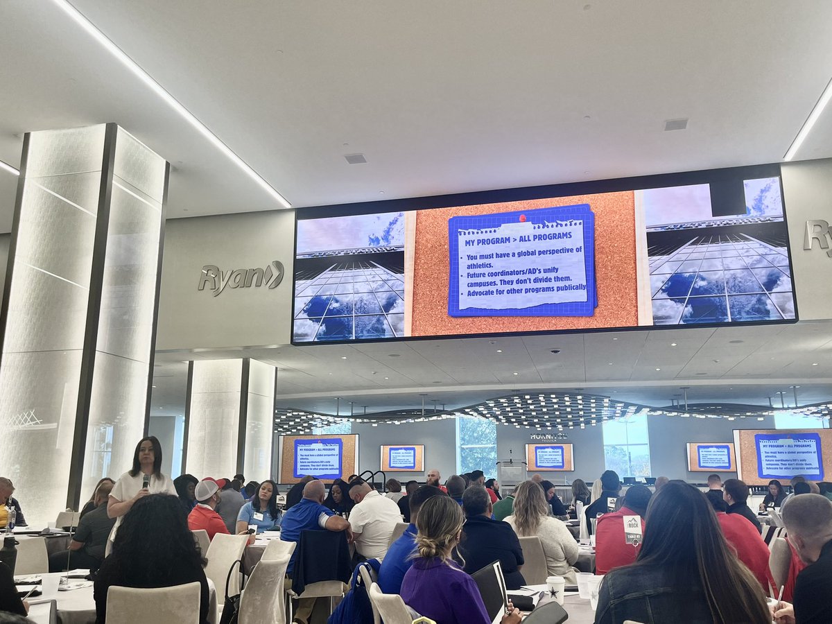 coachterreneek's tweet photo. Impactful message from @coachdavis10 on the journey to Aspiring AD!
“Be elite where you are!”
#ROCKMentoringProgram https://t.co/OOZxuJmIHU