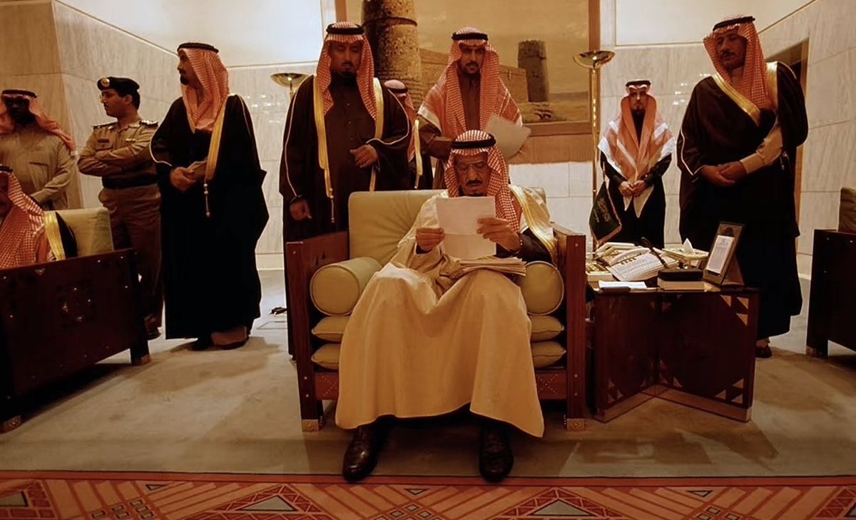 "والله ما يردّني إلا سلمان بن عبدالعزيز"
عبارةٌ لازمت الملك سلمان منذ أن كان أميرًا لمنطقة الرياض، حتى صار ملكًا على البلاد..