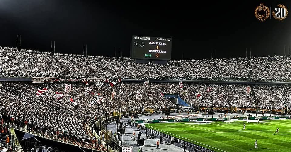 لم نشك أبدًا في جماهير ولاعبي الزمالك الأبطال اليوم، ووضعنا فيهم ثقتنا الكبيرة وكُنا نثق في أن الزمالك اليوم سَيفرض هيبته وكلمته داخل أرض الملعب، هذا هو تاريخنا وإرثنا، وهذا هو الزمالك العريق الذي لم يمُت أبدًا.

لكننا لم ننتهي بعد،،

إلى لاعبي نادي الزمالك؛
كُنتُم على القدر