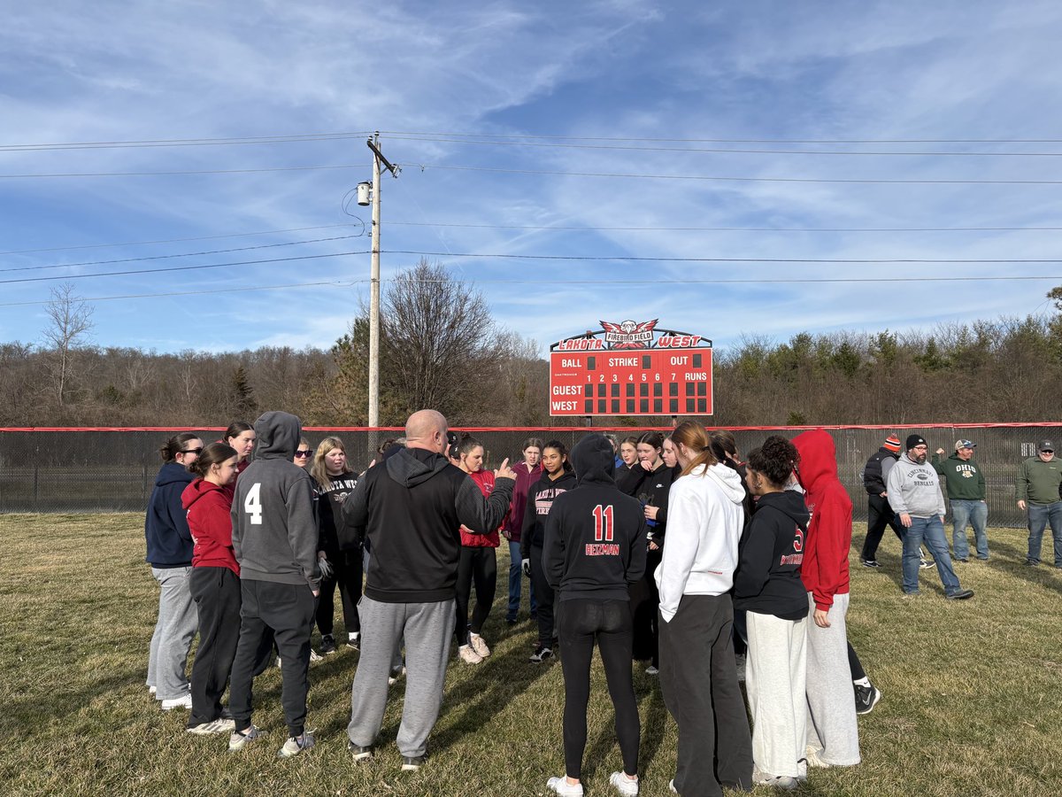 West Softball tweet media