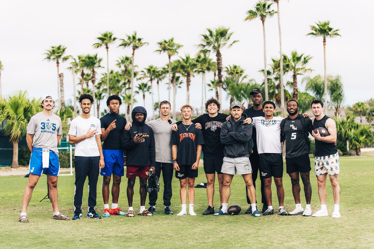 Receiver School tweet media