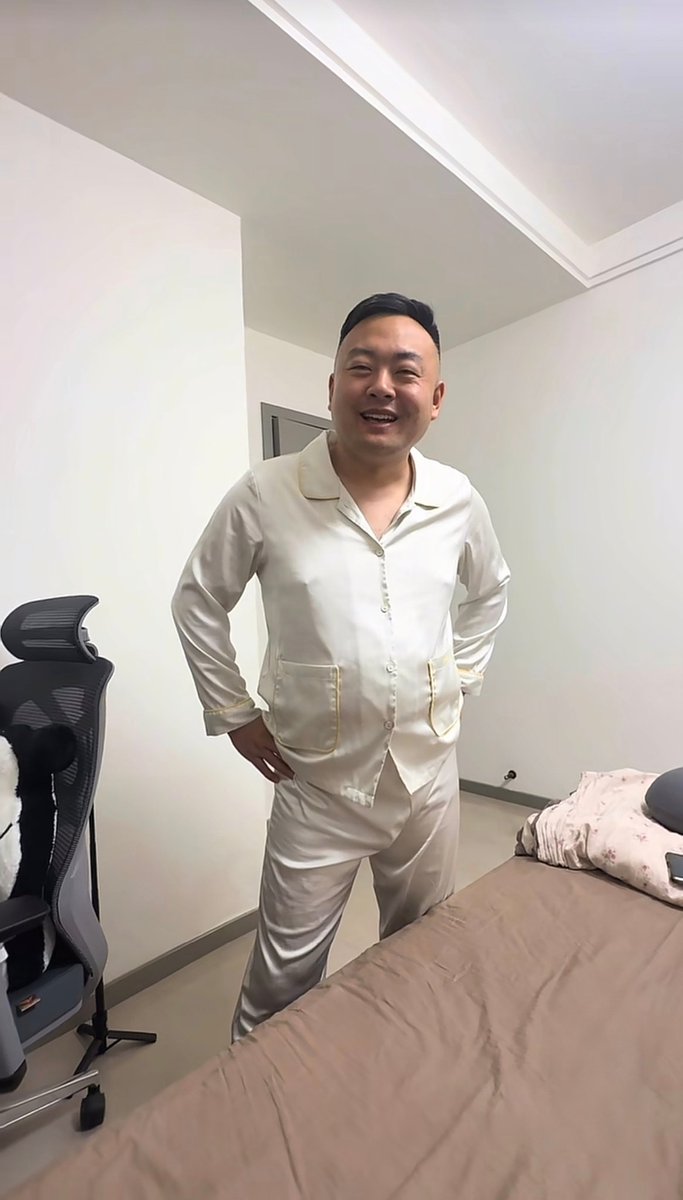 唧唧复唧唧 tweet media