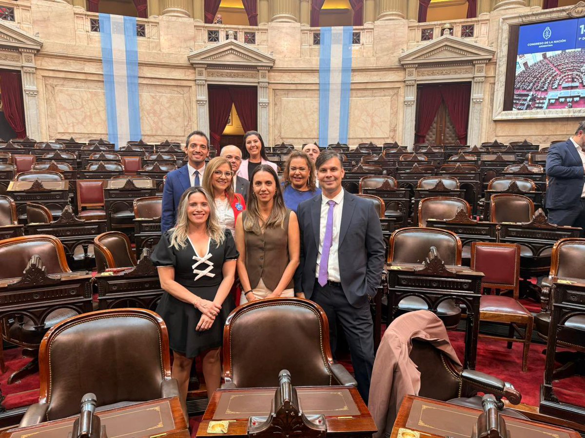 🦁🇦🇷 En el Congreso, listos para la #AperturaDeSesiones.

Junto a <a href="/SPareja_/">Sebastián Pareja</a> y todo el equipo legislativo de LLA, esperando el discurso del presidente <a href="/JMilei/">Javier Milei</a> 

Equipo de leones.
Gobierno reformista.

Se viene un año de más cambios, más libertad y el fin de los privilegios de la