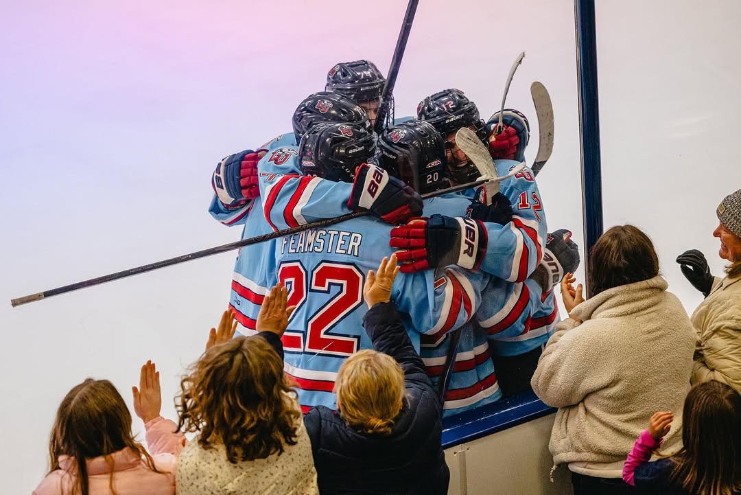 jogathletics's tweet photo. That winning feeling - especially as a comeback win! Keep it up @libertyhockey 🤩

#winning #comeback #hockey #hockeyteam #celebrate #ACHA #joinourgame https://t.co/dRx8xaZKDC