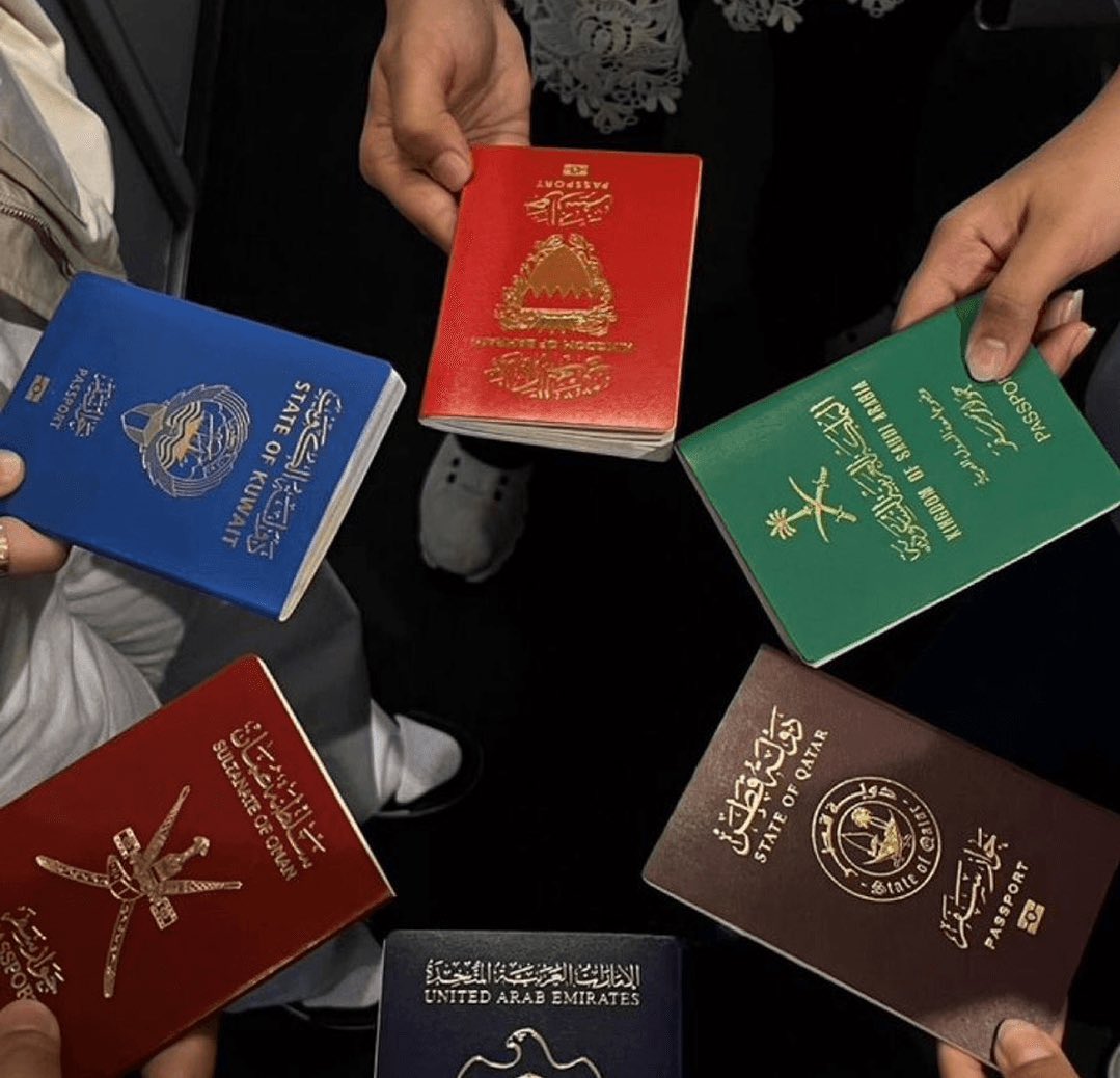 لو تسأل القلب قال الغلا واحد
من وين مادق نبضه رحّب وهلّا

حياكم الله كثر مافي المساجد
من دعاء صادق ومن مسلمٍ صلّى

🇸🇦🇸🇦🇸🇦🇸🇦🇸🇦🇸🇦💚

 #حياكم_في_دار_ابو_سلمان