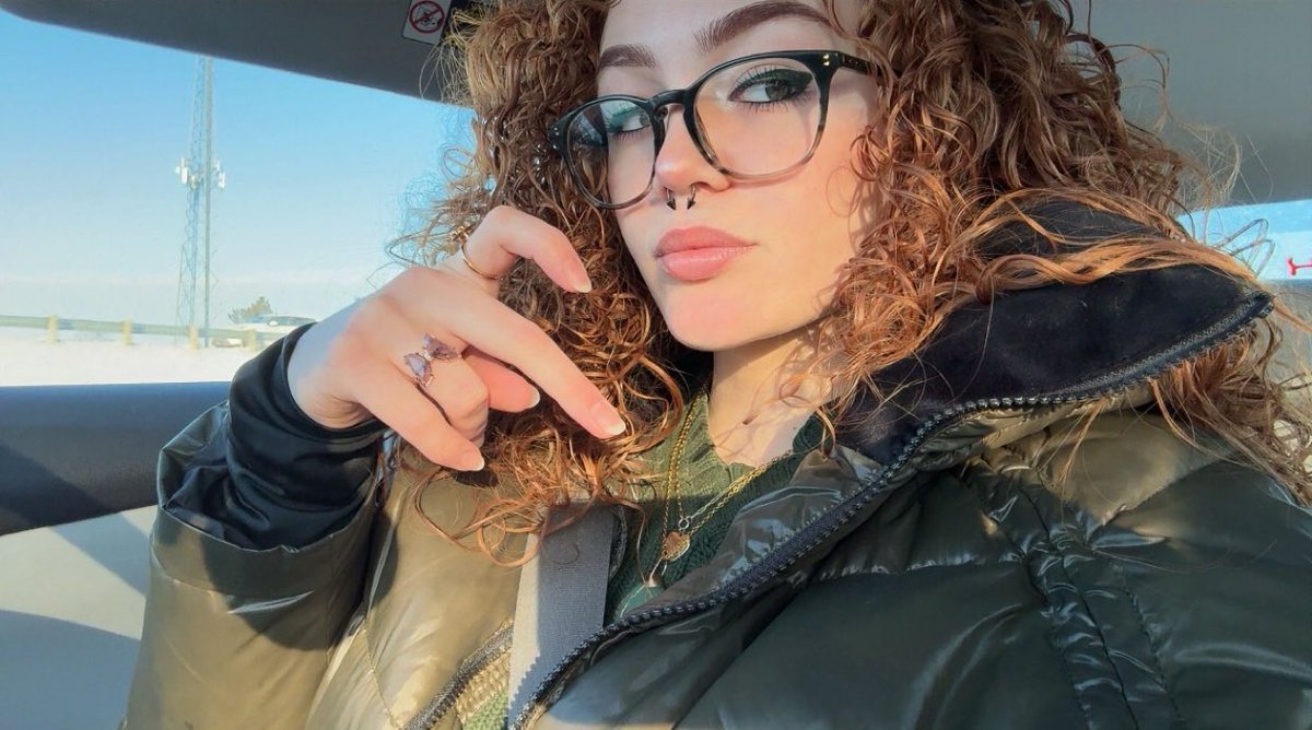 urgingerdomme's tweet photo. Your money, your time, your devotion.. all of it is MINE. Keep offering, keep worshiping. I take what I deserve. 💸

Get on your knees and lick my feet 🐶 https://t.co/r0AZ92cI7c
