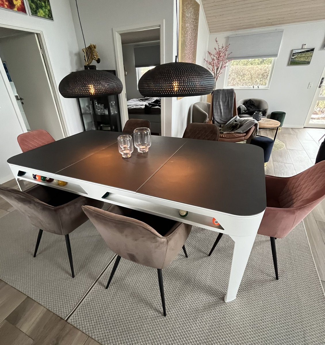 HenningSpil_aps's tweet photo. Fra spil til middag på få sekunder! 🎱🍽️
Cornilleau Hyphen forvandler dit udendørs poolbord til et stilfuldt spisebord.
#HyphenPoolbord #Cornilleau #UdendørsPoolbord #SpisebordMedPool #SommerSjov https://t.co/SaQheccF73