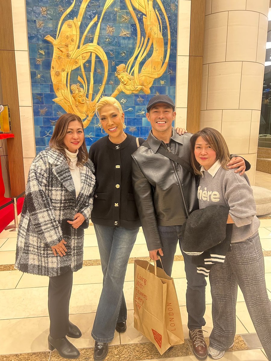 ViFeelings's tweet photo. vi with family will forever be my favorite of all

#ViceGanda | #ViceIon | #IonPerez https://t.co/ttus6bhwaP