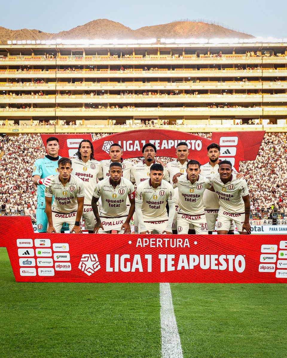 Universitario's tweet photo. Ⓤ𝗡𝗜𝗗𝗢𝗦 𝗬 𝗙𝗨𝗘𝗥𝗧𝗘𝗦 💪

#UnaHistoriaDeGrandeza https://t.co/ykK813CXA4