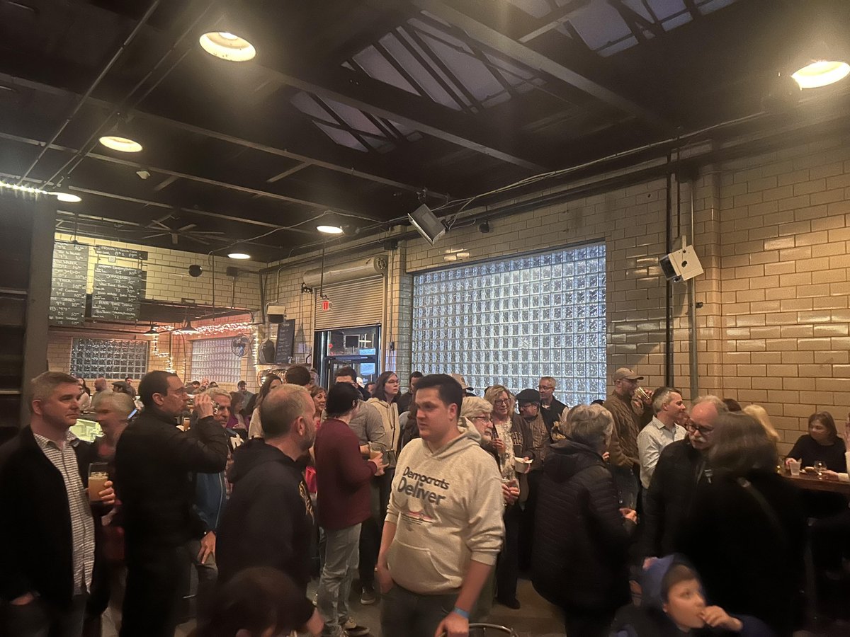 Mandy Steele tweet media