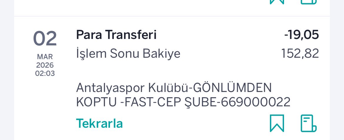 d7gukan's tweet photo. @Antalyaspor @.3T dilenciye para veriyor https://t.co/r9cmiyhNx2