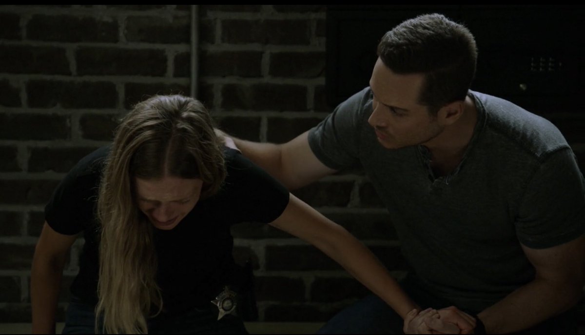 Arusess's tweet photo. Only 3 days until the #UpsteadReunion!!!
Being engaged or married doesn't stop them from noticing when the other person is not okay and struggling - #UpsteadEndgame💖♾
#UpsteadForever #Upstead #NotATraumaResponse #JusticeForUpstead #JusticeForJayHalstead #UpsteadSpinOFF https://t.co/9hllssqkKf