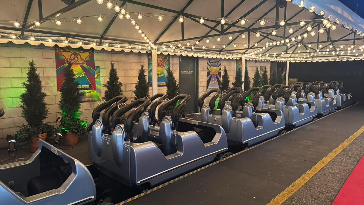 Travis The Clown tweet media