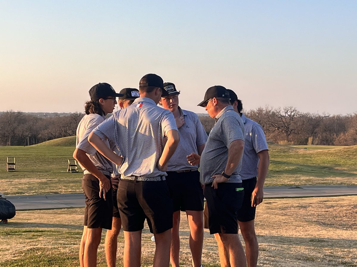 AHS-EagleMensGolf tweet media