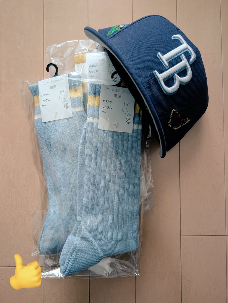 travel_akikazoo's tweet image. JW ANDERSONのソックスはレイズのカラーにもピッタリでした✨️
長さもソックスインできるので最高です

#raysup 
#Rays
#tampabayrays