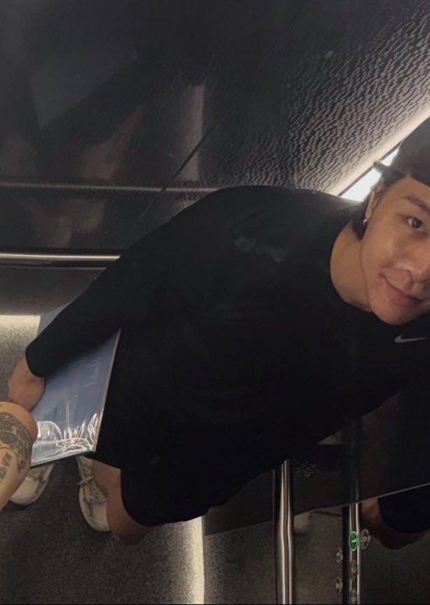 hailey♡ tweet media